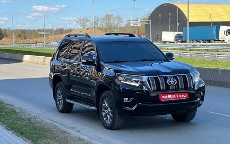 Toyota Land Cruiser Prado 150 рестайлинг 2, 2017 год, 3 990 000 рублей, 1 фотография