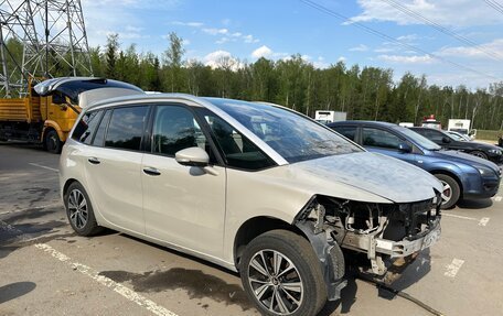 Citroen C4 Picasso II рестайлинг, 2017 год, 850 000 рублей, 2 фотография