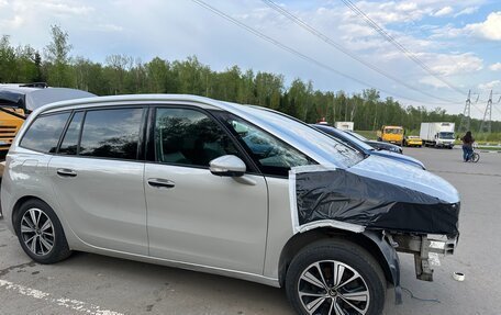 Citroen C4 Picasso II рестайлинг, 2017 год, 850 000 рублей, 4 фотография