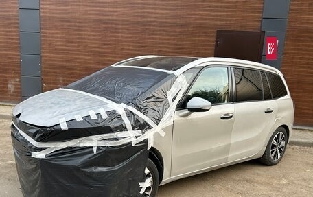 Citroen C4 Picasso II рестайлинг, 2017 год, 850 000 рублей, 7 фотография