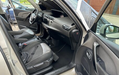 Citroen C4 Picasso II рестайлинг, 2017 год, 850 000 рублей, 21 фотография