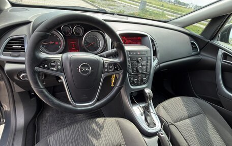 Opel Astra J, 2014 год, 1 050 000 рублей, 5 фотография