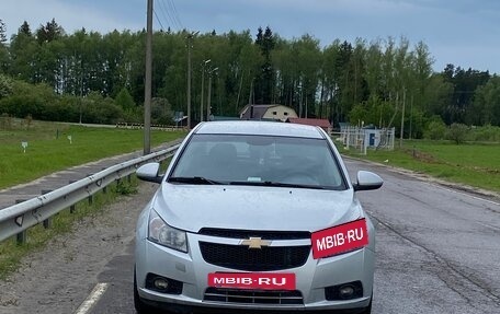 Chevrolet Cruze II, 2010 год, 490 000 рублей, 7 фотография