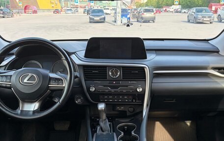 Lexus RX IV рестайлинг, 2021 год, 5 300 000 рублей, 5 фотография
