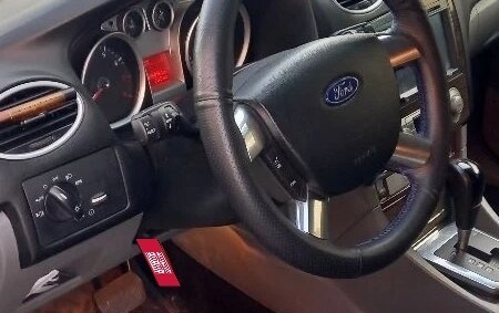 Ford Focus II рестайлинг, 2008 год, 420 000 рублей, 3 фотография