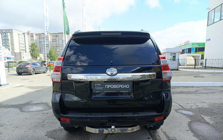 Toyota Land Cruiser Prado 150 рестайлинг 2, 2015 год, 3 880 000 рублей, 10 фотография