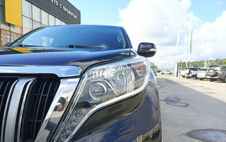 Toyota Land Cruiser Prado 150 рестайлинг 2, 2015 год, 3 880 000 рублей, 21 фотография