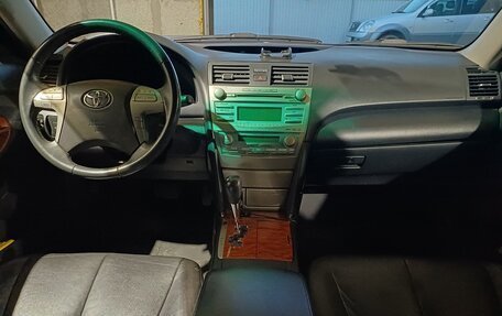 Toyota Camry, 2008 год, 1 300 000 рублей, 9 фотография