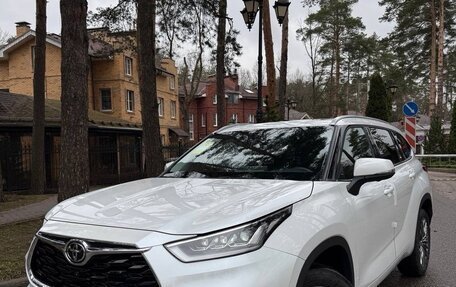 Toyota Highlander, 2026 год, 5 050 000 рублей, 1 фотография