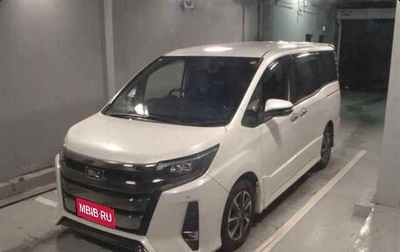 Toyota Noah III, 2018 год, 2 215 000 рублей, 1 фотография