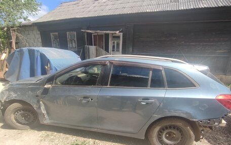 Chevrolet Cruze II, 2013 год, 330 000 рублей, 3 фотография