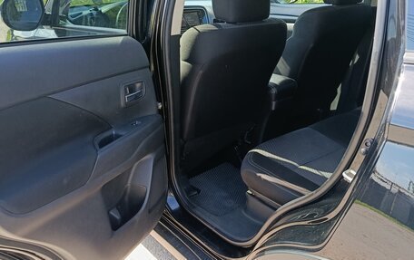 Mitsubishi Outlander III рестайлинг 3, 2018 год, 1 550 000 рублей, 9 фотография