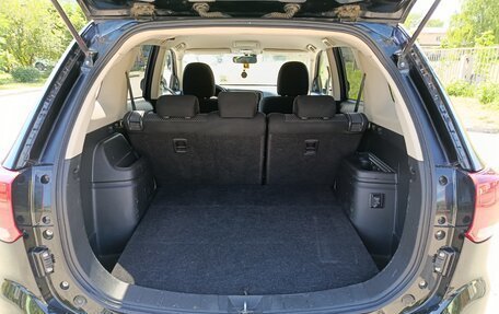 Mitsubishi Outlander III рестайлинг 3, 2018 год, 1 550 000 рублей, 15 фотография
