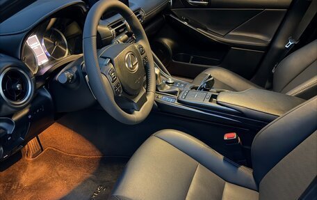 Lexus IS III, 2022 год, 3 550 000 рублей, 8 фотография