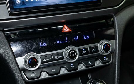Hyundai Elantra VI рестайлинг, 2019 год, 1 450 000 рублей, 21 фотография