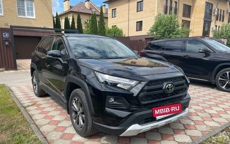 Toyota RAV4, 2024 год, 3 750 000 рублей, 3 фотография