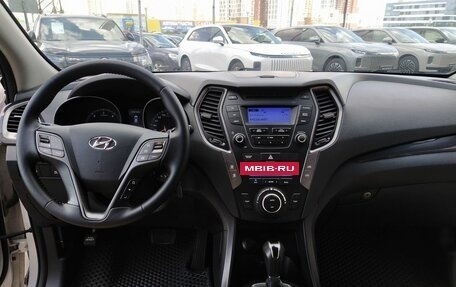 Hyundai Santa Fe III рестайлинг, 2014 год, 1 989 000 рублей, 24 фотография