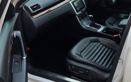 Volkswagen Passat B7, 2011 год, 990 000 рублей, 11 фотография