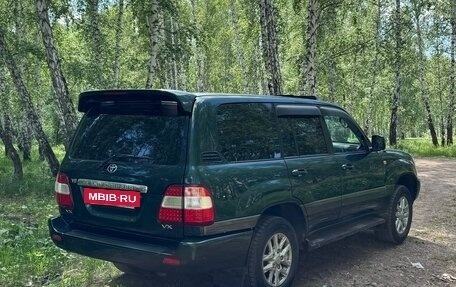 Toyota Land Cruiser 100 рестайлинг 2, 2004 год, 1 480 000 рублей, 5 фотография