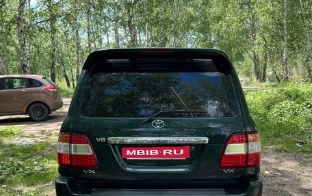 Toyota Land Cruiser 100 рестайлинг 2, 2004 год, 1 480 000 рублей, 6 фотография