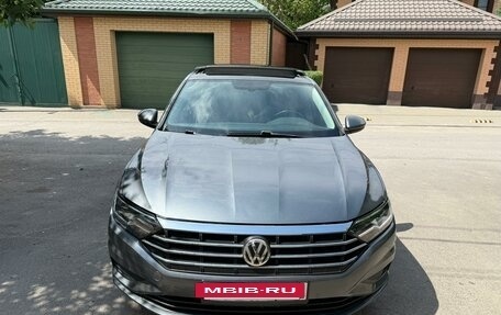 Volkswagen Jetta VII, 2020 год, 1 720 000 рублей, 2 фотография