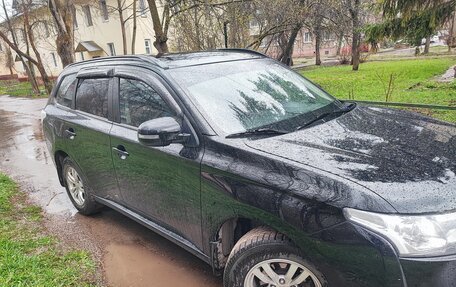 Mitsubishi Outlander III рестайлинг 3, 2012 год, 1 200 000 рублей, 3 фотография