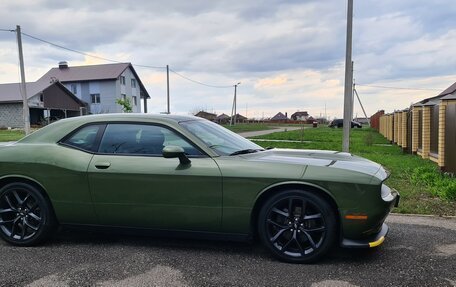Dodge Challenger III рестайлинг 2, 2019 год, 4 750 000 рублей, 8 фотография