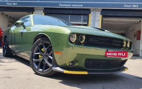 Dodge Challenger III рестайлинг 2, 2019 год, 4 750 000 рублей, 5 фотография