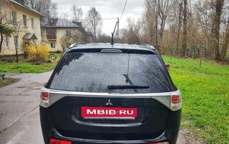 Mitsubishi Outlander III рестайлинг 3, 2012 год, 1 200 000 рублей, 4 фотография