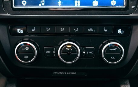 Volkswagen Jetta VI, 2014 год, 950 000 рублей, 13 фотография