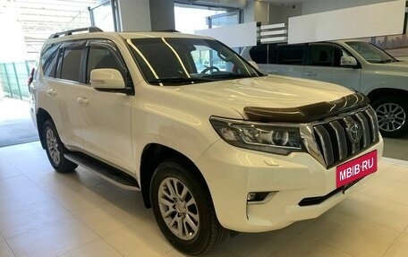 Toyota Land Cruiser Prado 150 рестайлинг 2, 2019 год, 5 760 500 рублей, 3 фотография