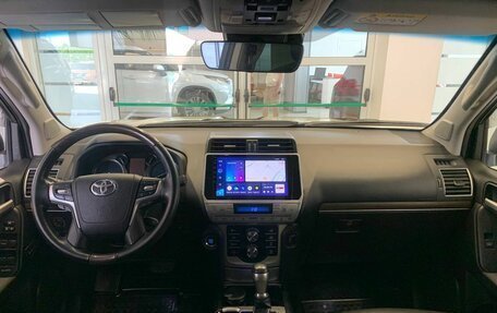Toyota Land Cruiser Prado 150 рестайлинг 2, 2019 год, 5 760 500 рублей, 11 фотография