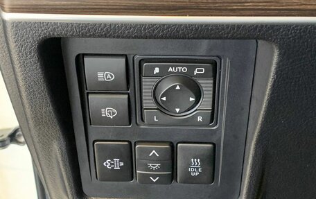 Toyota Land Cruiser Prado 150 рестайлинг 2, 2019 год, 5 760 500 рублей, 20 фотография