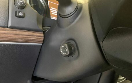 Toyota Land Cruiser Prado 150 рестайлинг 2, 2019 год, 5 760 500 рублей, 21 фотография