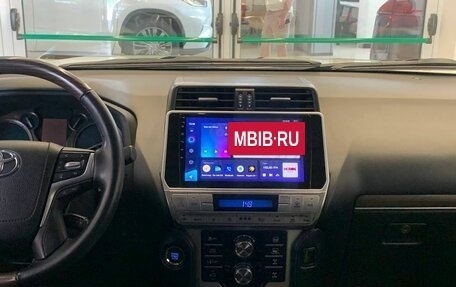 Toyota Land Cruiser Prado 150 рестайлинг 2, 2019 год, 5 760 500 рублей, 12 фотография