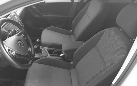 Volkswagen Tiguan II, 2019 год, 2 150 000 рублей, 14 фотография