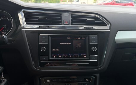 Volkswagen Tiguan II, 2019 год, 2 150 000 рублей, 18 фотография