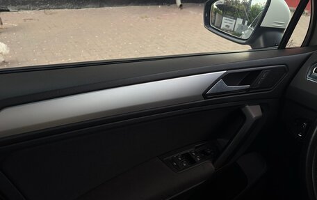 Volkswagen Tiguan II, 2019 год, 2 150 000 рублей, 20 фотография