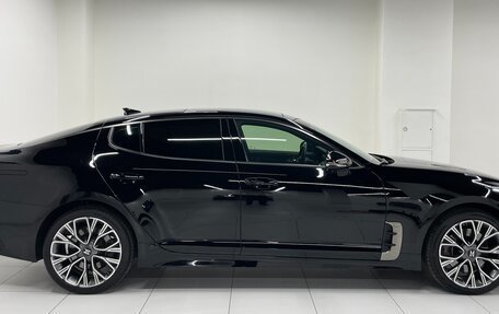 KIA Stinger I, 2018 год, 3 250 000 рублей, 10 фотография