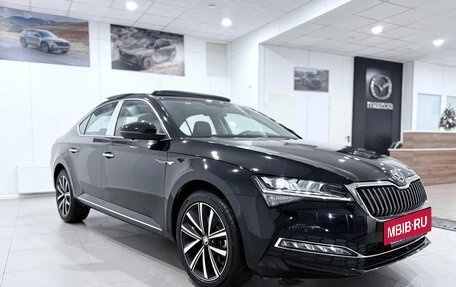 Skoda Superb III рестайлинг, 2025 год, 2 541 000 рублей, 2 фотография