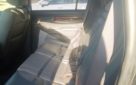 Toyota Land Cruiser Prado 120 рестайлинг, 2005 год, 1 600 000 рублей, 2 фотография