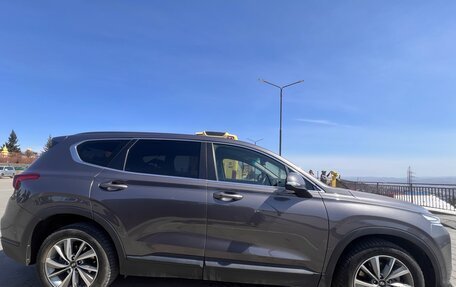 Hyundai Santa Fe IV, 2018 год, 2 200 000 рублей, 5 фотография
