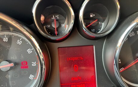 Opel Astra J, 2011 год, 850 000 рублей, 6 фотография