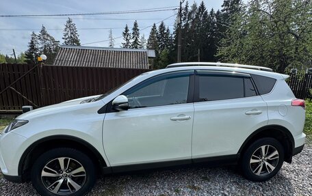 Toyota RAV4, 2019 год, 2 700 000 рублей, 3 фотография
