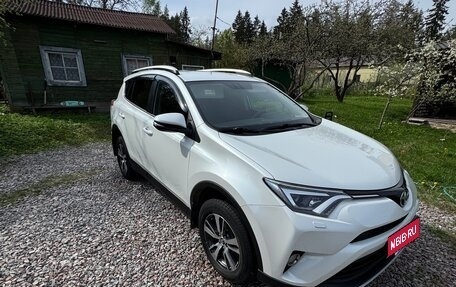 Toyota RAV4, 2019 год, 2 700 000 рублей, 8 фотография
