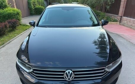 Volkswagen Passat B8 рестайлинг, 2015 год, 1 290 000 рублей, 5 фотография