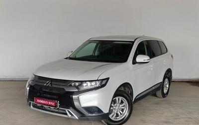 Mitsubishi Outlander III рестайлинг 3, 2019 год, 2 010 000 рублей, 1 фотография