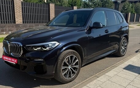 BMW X5, 2019 год, 5 900 000 рублей, 2 фотография