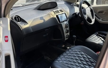 Toyota Vitz, 2006 год, 550 000 рублей, 10 фотография
