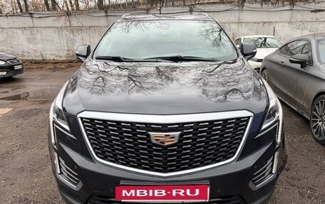 Cadillac XT5 I рестайлинг, 2021 год, 4 000 000 рублей, 2 фотография